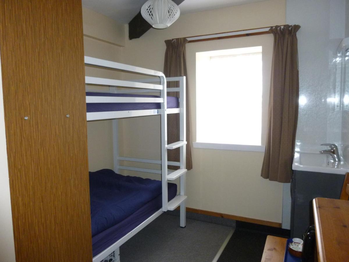 Port Charlotte Youth Hostel Extérieur photo